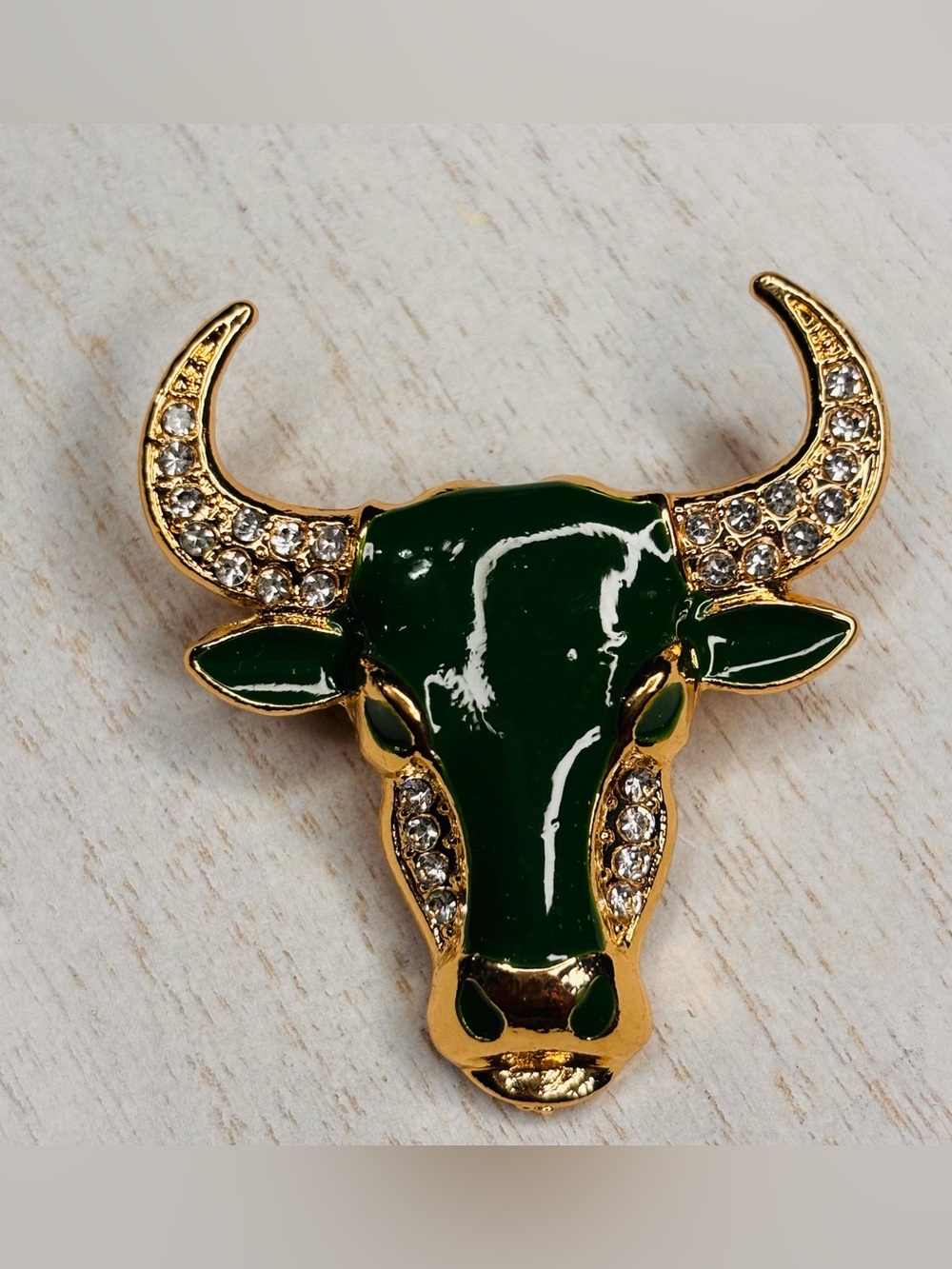 Green Longhorn Bull Skull Rhinestone Brooch Gold Tone Western Pin